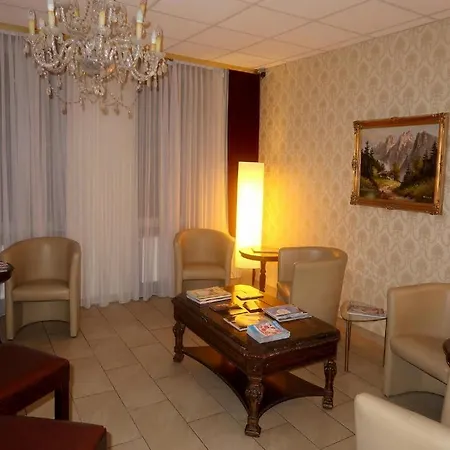 Adler Apartment *